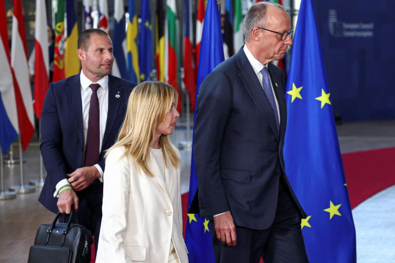 Image for the Tweet beginning: « Ça m’empêche de dormir » : face