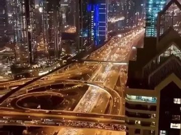 Dubai (Night)