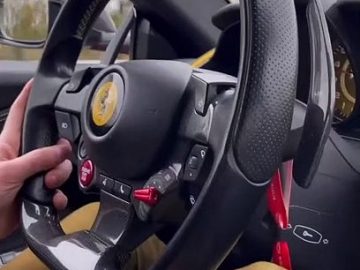 Ferrari 812 Novitec Race mode
